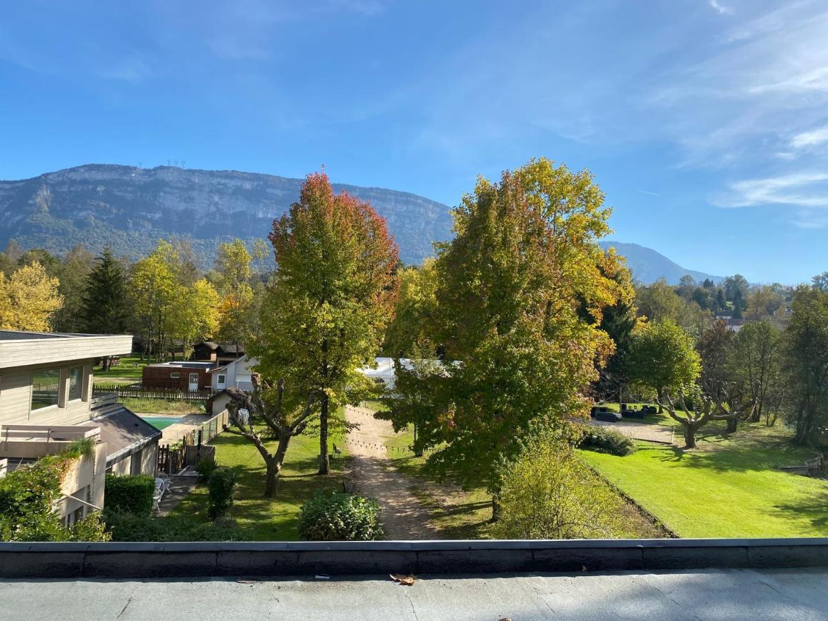 Les Lodges Du Lac Saint-Alban-de-Montbel Екстер'єр фото