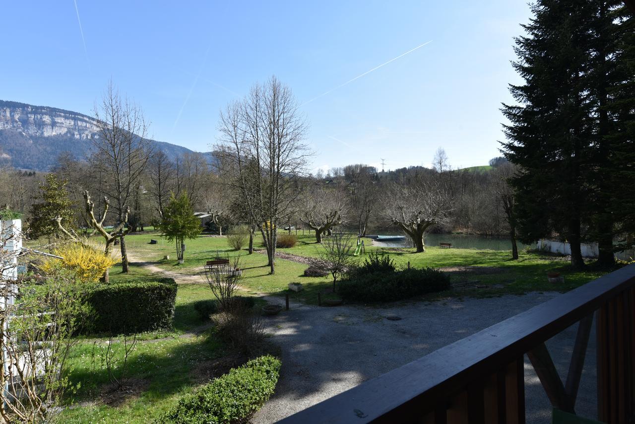 Les Lodges Du Lac Saint-Alban-de-Montbel Екстер'єр фото