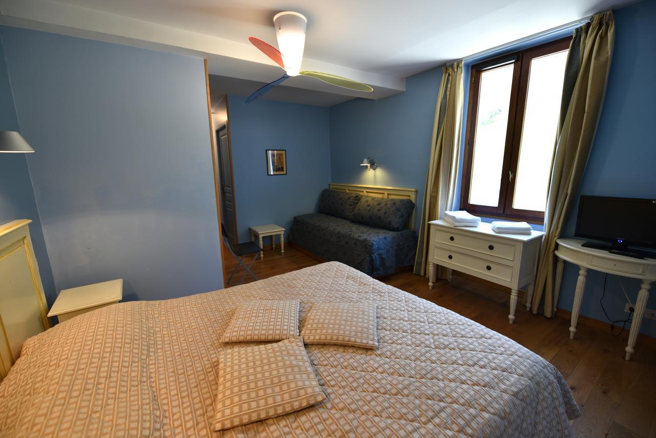 Les Lodges Du Lac Saint-Alban-de-Montbel Номер фото