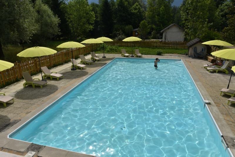 Les Lodges Du Lac Saint-Alban-de-Montbel Екстер'єр фото