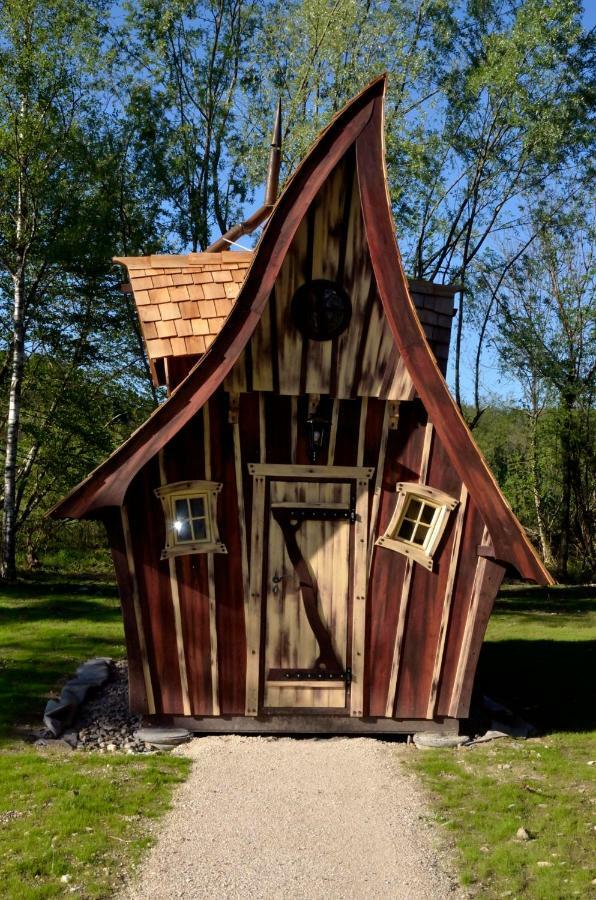 Les Lodges Du Lac Saint-Alban-de-Montbel Екстер'єр фото